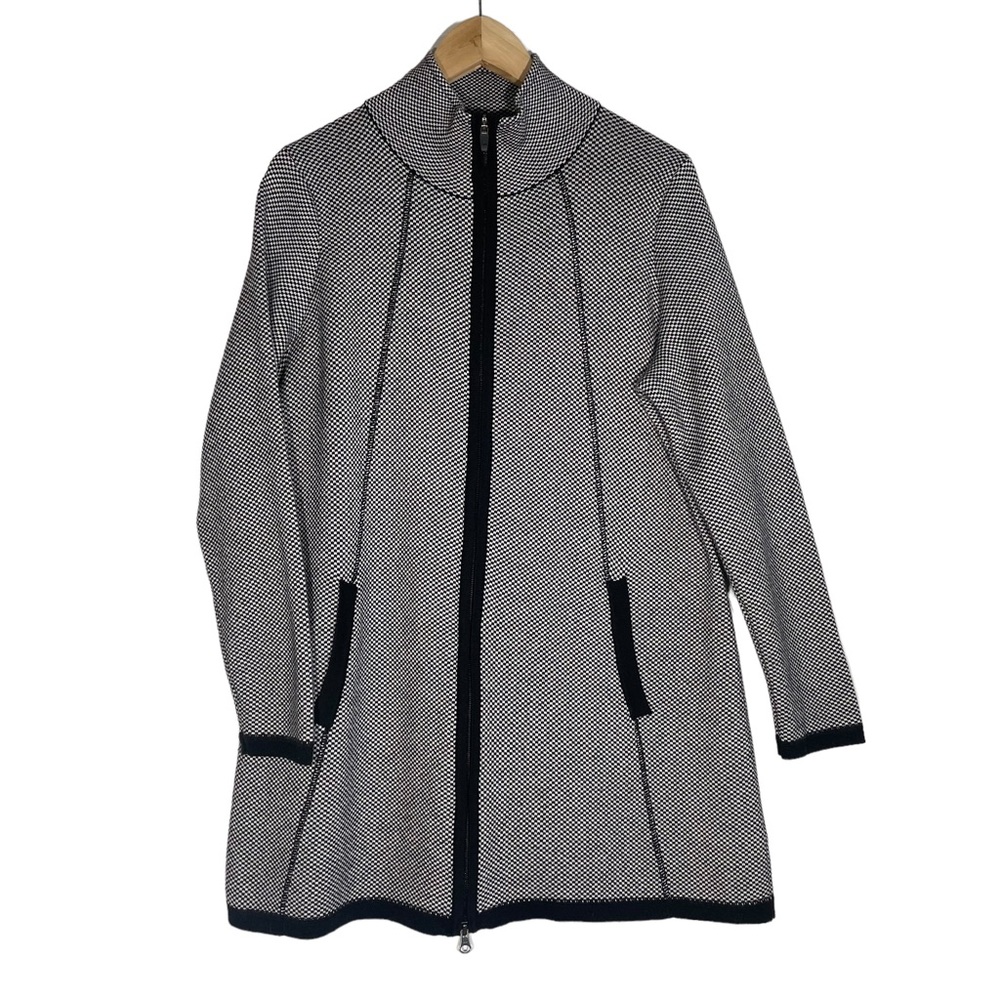 Like new Size 1X Adrienne Vittadini womens jacket sweater very warm and cute